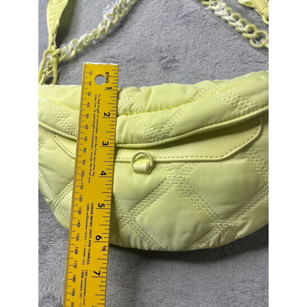 New STEVE MADDEN Neon Yellow Quilted Crossbody Handbag / Slingbag‎ - Picture 4 of 10